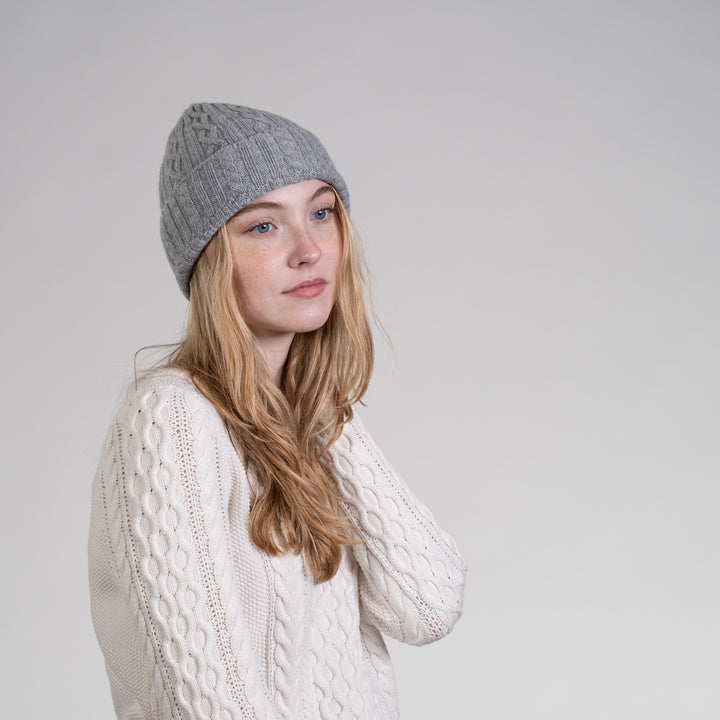 Women's 100% Cashmere Cable-Knit Hat